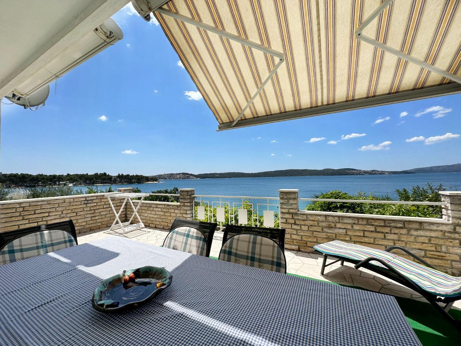 Apartments Mihaela Trogir Exterior photo