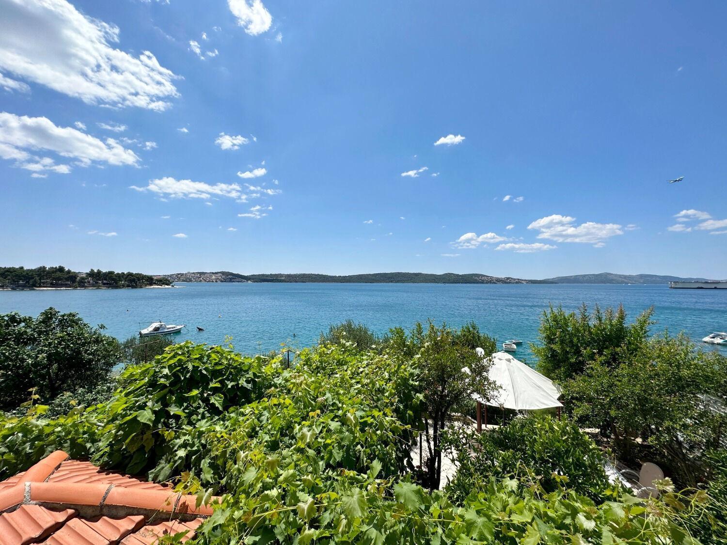 Apartments Mihaela Trogir Exterior photo